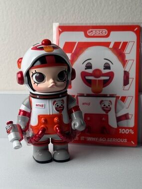 Mega Space Molly 100% Emoji Figurine